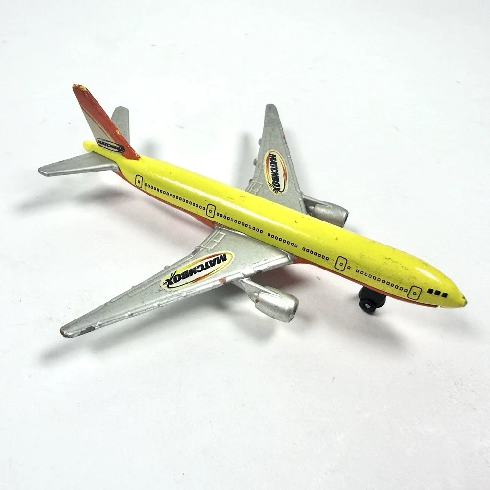 Matchbox Skybusters Boeing 777-200 Die Cast‎ Airplane 1997 Aircraft Toy